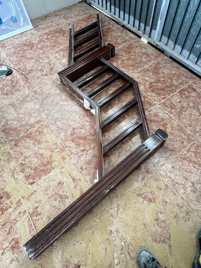 Barandilla de madera para escalera