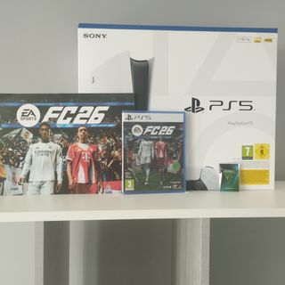 Consola Sony PlayStation 5 + FC 26+pin+poster