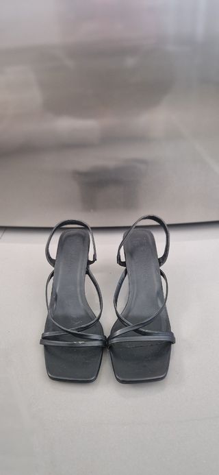 Sandalias rosas de tiras