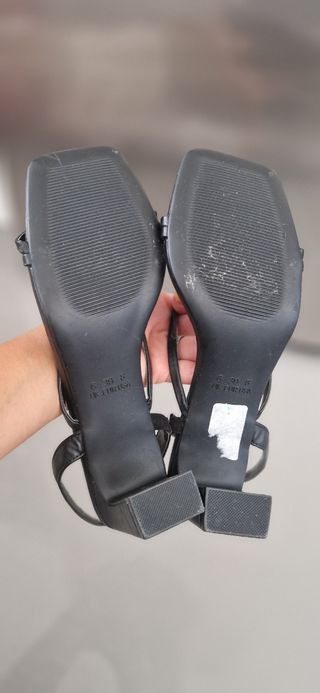 Sandalias rosas de tiras