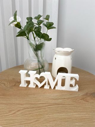 Scritta HOME decorativa stampata in 3D con PLA