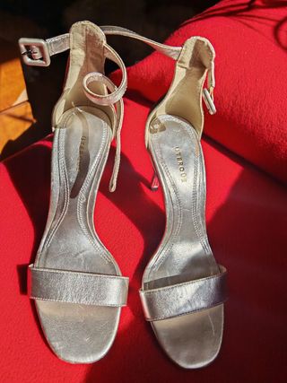 Sandalias Uterqüe Plateadas Talla 38