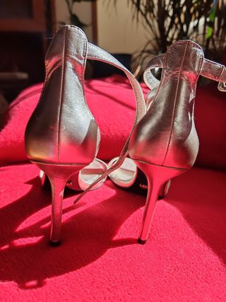 Sandalias Uterqüe Plateadas Talla 38