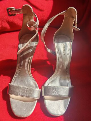Sandalias Uterqüe Plateadas Talla 38