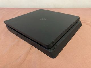 Consola PS4 Slim 1TB Negra