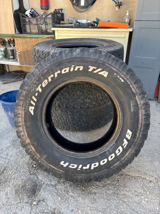 Neumáticos 235/75 R15 BFG All-Terrain T/A