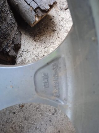 Rueda de repuesto 225/40 R18