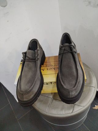 Scarpe scamosciate Made in Italia N.43