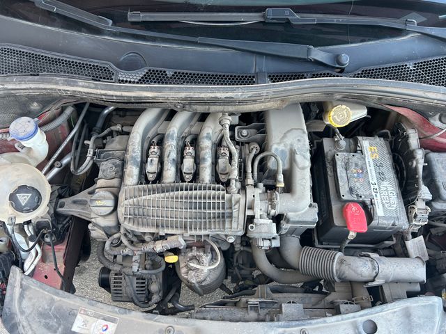 Peugeot 208 2017 ACCIDENTADO