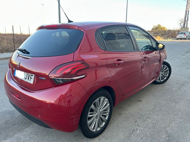 Peugeot 208 2017 ACCIDENTADO