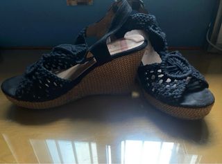 Zapatos de Cuñas negras
