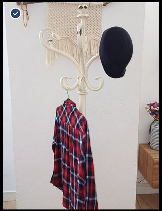 PRECIOSO  perchero antiguo de hierro.