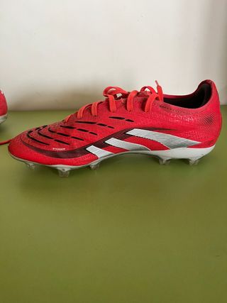 Botas de fútbol Adidas Predator talla 39 1/3