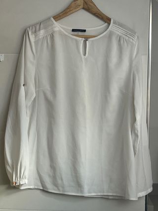 Blusa blanca fluida