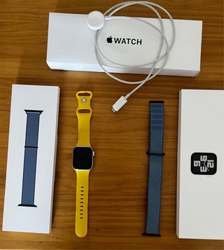 Apple Watch SE 40mm con cinturini