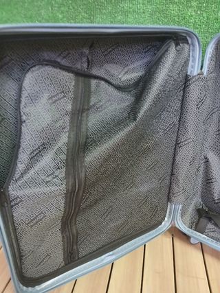 NUMADA - Maleta de Viaje Cabina 55x40x20cm (38,4L)