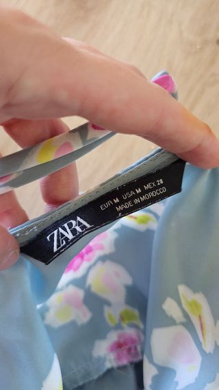 Vestido Zara satén flores azul y rosa