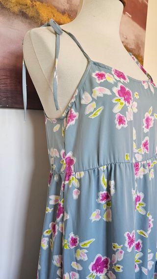 Vestido Zara satén flores azul y rosa