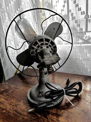 Ventilador pequeño muy antiguo
