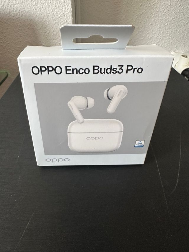 OPPO ENCO BUDS3 PRO NUEVO 