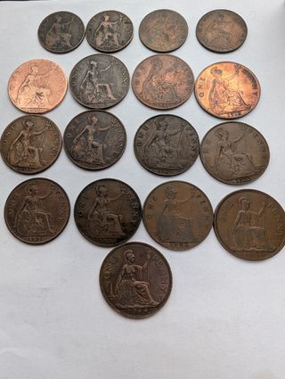 Reino Unido colección 1/2 y 1 penique diferentes.
