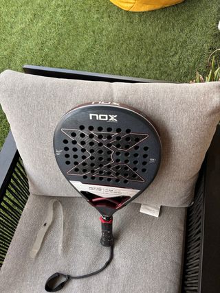 Pala Padel NOX casi nueva solo venta