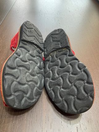 Sandalias (abarcas) unisex rojas