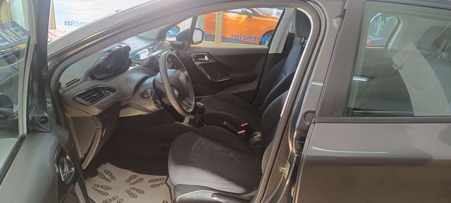 Peugeot 208 1200 VTI ACTIVE 