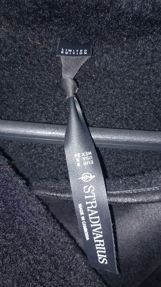 Abrigo negro midi oversize Stradivarius T. S