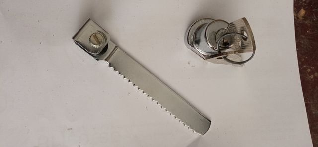 Cerradura para puerta de cristal corredera