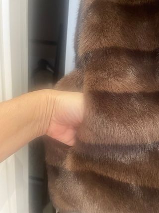 Chaleco visón sintético marrón