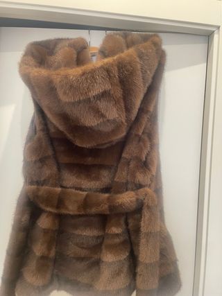 Chaleco visón sintético marrón