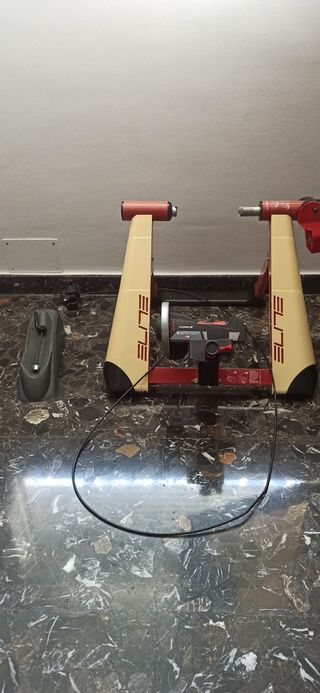 Rodillo Elite Novo Force + Soporte Rueda