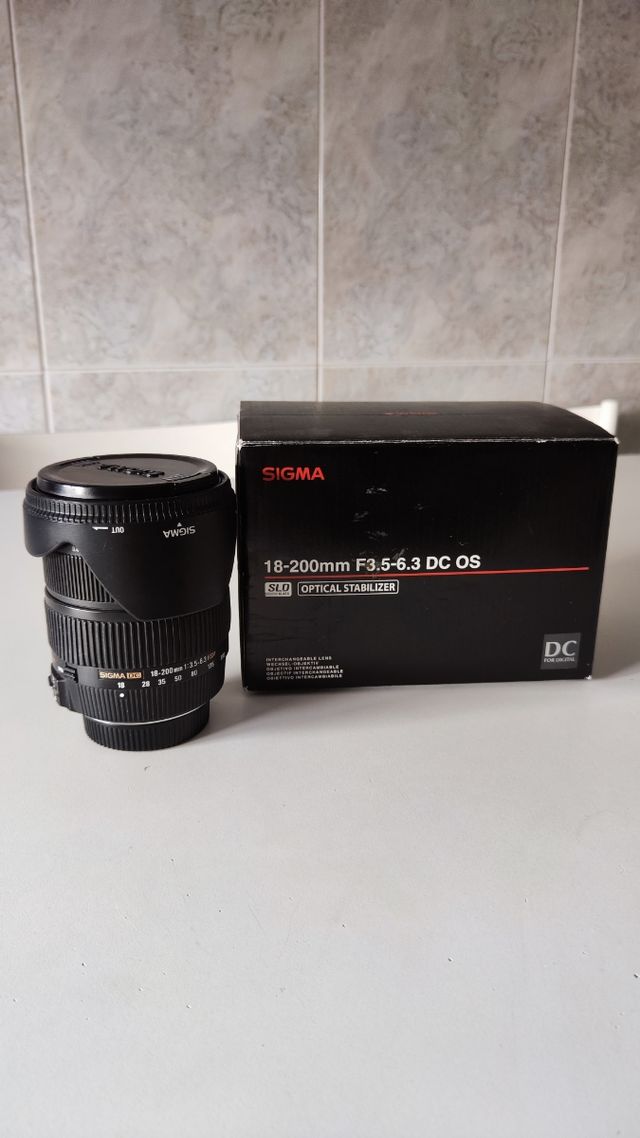 Sigma 18-200mm 1:3.5-6.3 DC OS HSM para Nikon