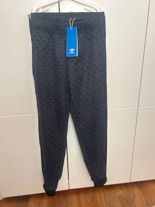 Pantalón chándal Adidas vintage estampado