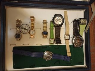 Lote de relojes vintage y modernos