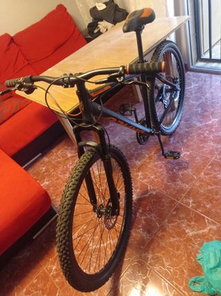 Bicicleta de Montaña Negra 