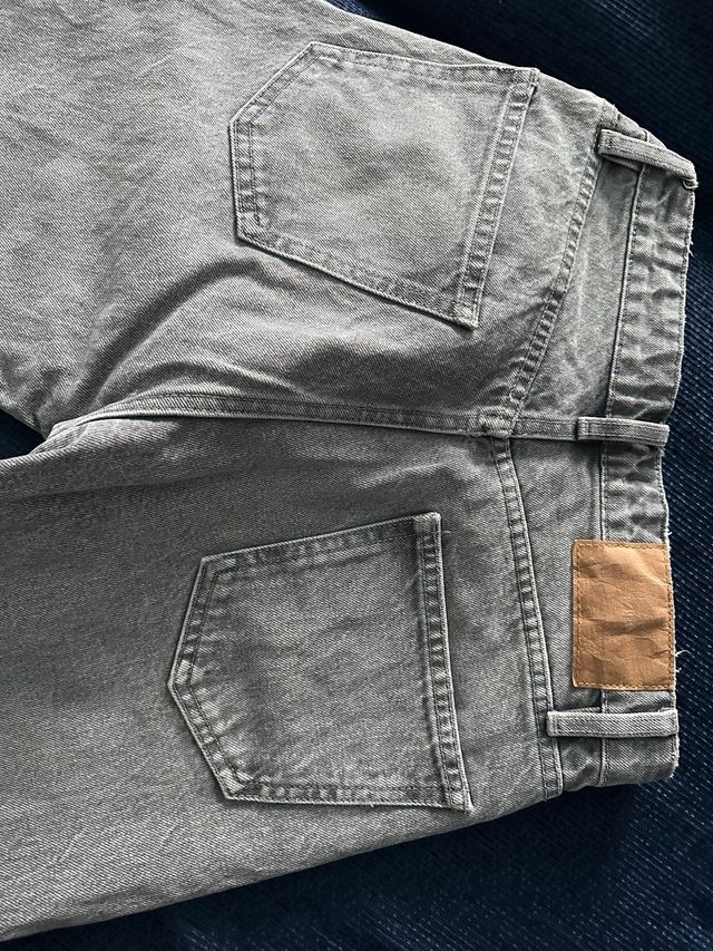 Pantalón vaquero Zara gris T.36