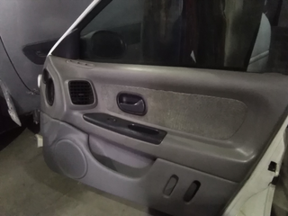 Maneta elevalunas delantera derecha Renault Lagun