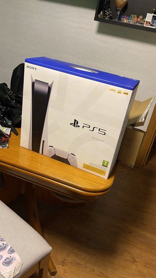Consola Sony PS5 825GB con lector