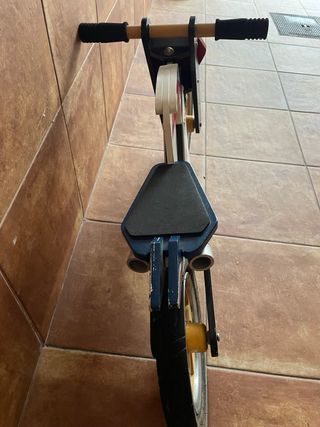Moto correpasillos Honda HRC madera coleccionismo 