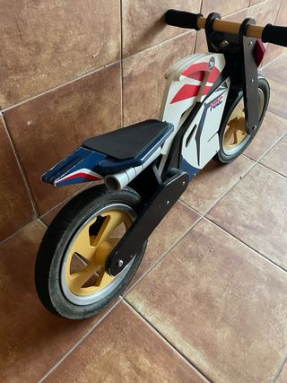 Moto correpasillos Honda HRC madera coleccionismo 