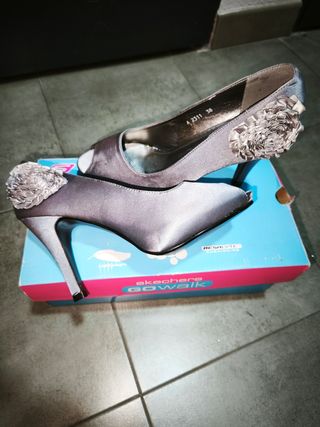 Zapatos de fiesta grises T38 nuevos