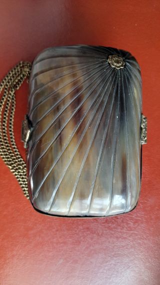 Bolso de fiesta de carey.
