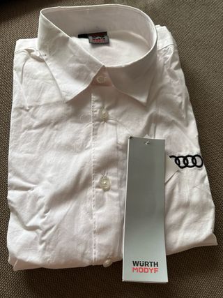 Camicia bianca Audi