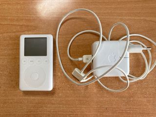 Apple iPod classic 3ra Gen Blanco (10 GB) A1040