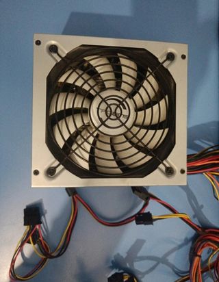 Fuente De Alimentación 520w