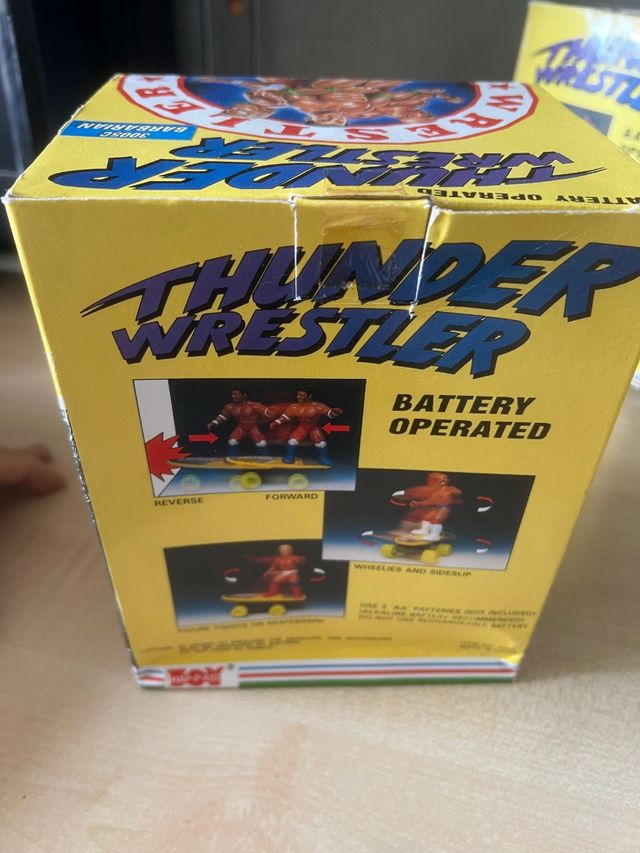 Action figure vintage thunder wrestler