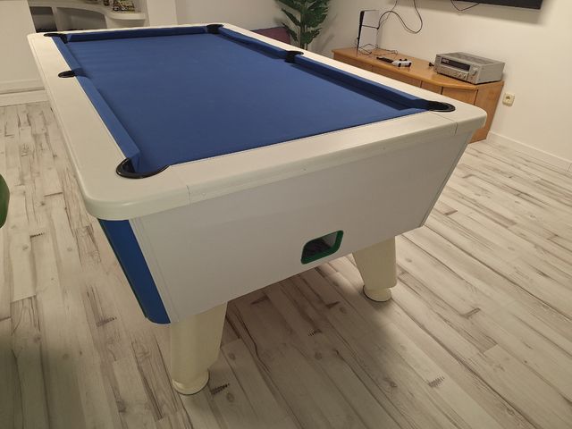 Mesa de billar Blanca y Azul PRECIO NEGOCIABLE