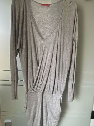 Vestito grigio lungo manica lunga